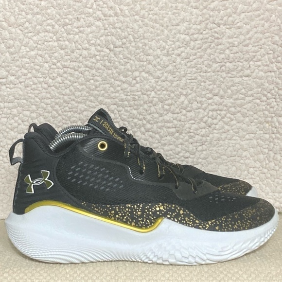 Under Armour Womens Flow Breakthru 2 Black/Gold Athletic Sneakers Shoes SZ US 10 - Picture 1 of 11